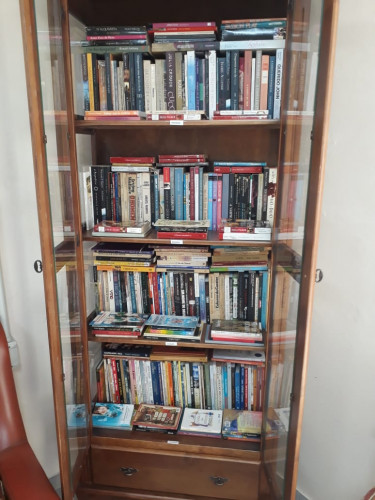Clube de Mães conta agora com biblioteca